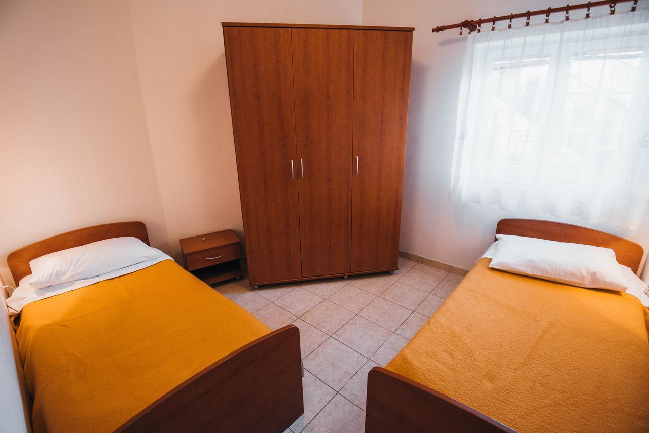 Apartments Visnjic Жаборич Екстериор снимка