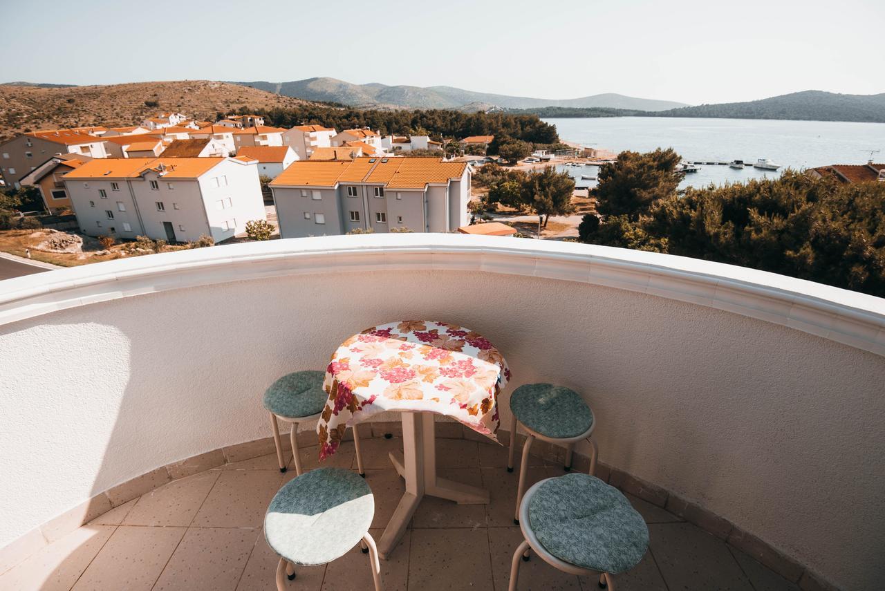 Apartments Visnjic Жаборич Екстериор снимка