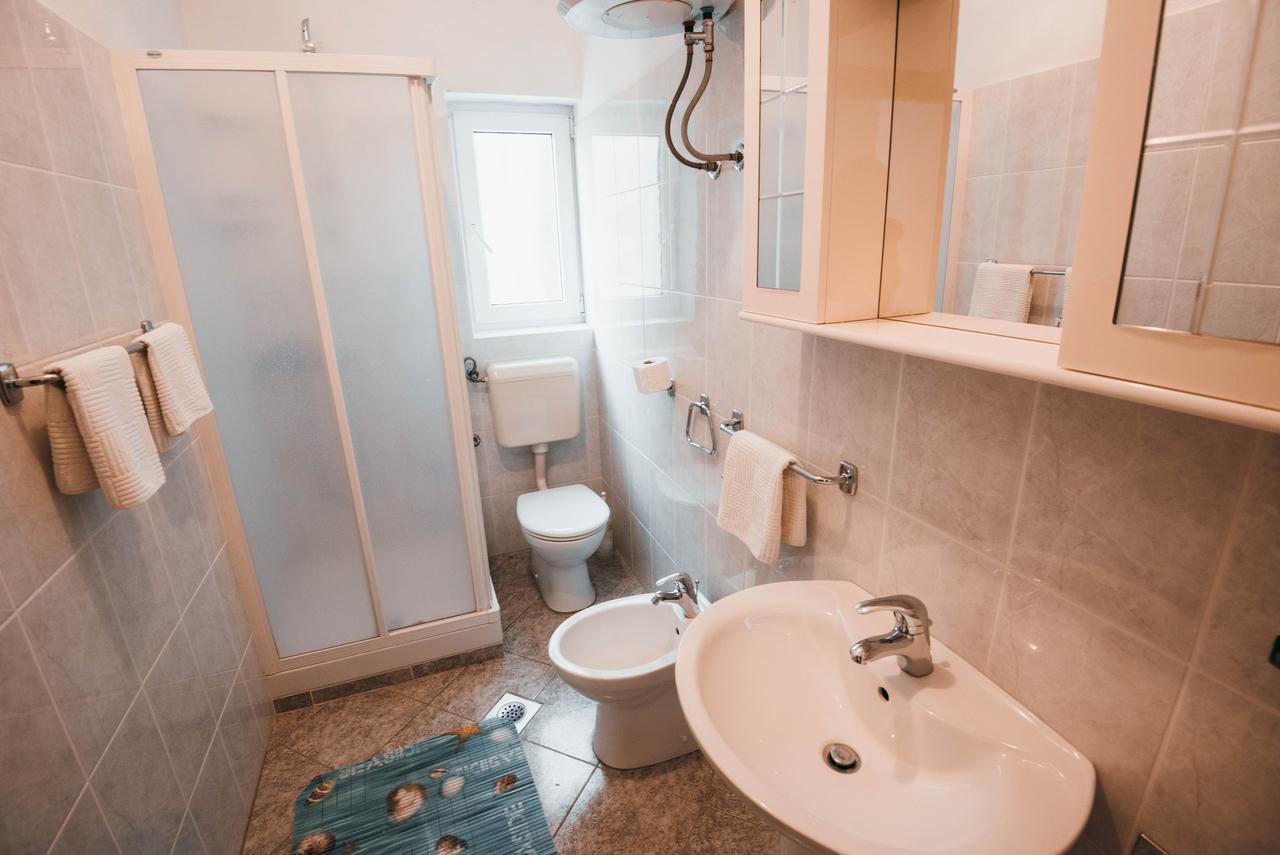 Apartments Visnjic Жаборич Екстериор снимка